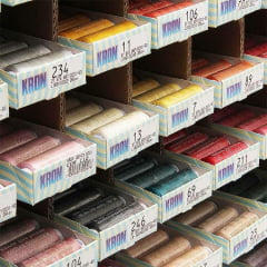 Linha para Costura Doméstica KRON - Retroz C/ 182,8 metros - Caixa com 10 un Linha para Costura Doméstica KRON - Retroz C/ 182,8 metros - Caixa com 10 un