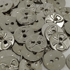 Botão Metal - Prata com Laço - 2 furos - Modinha - Tam 16"/10,16mm - C/50und